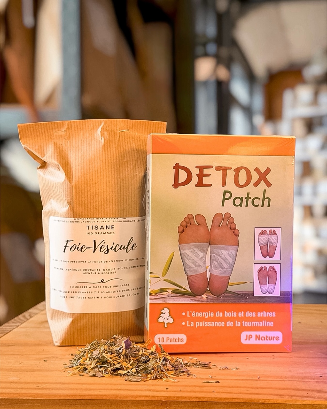 Prenez soin de votre corps… naturellement 🌿✨

Associez les bienfaits des plantes à une routine bien-être simple et efficace.

🍃 Tisane Foie–Vésicule
Une infusion aux plantes soigneusement sélectionnées pour accompagner les fonctions digestives et hépatiques. Idéale pour retrouver légèreté et équilibre au quotidien, elle s’intègre parfaitement dans une routine détox naturelle.

🌙 Detox Patch
À appliquer sous les pieds, ces patchs s’utilisent pendant la nuit pour un moment de relaxation et de bien-être. Une solution simple pour compléter votre routine et vous réveiller en pleine forme.

💚 L’alliance parfaite entre tradition et bien-être moderne.

#foievegetal #bienêtre #detox #patch